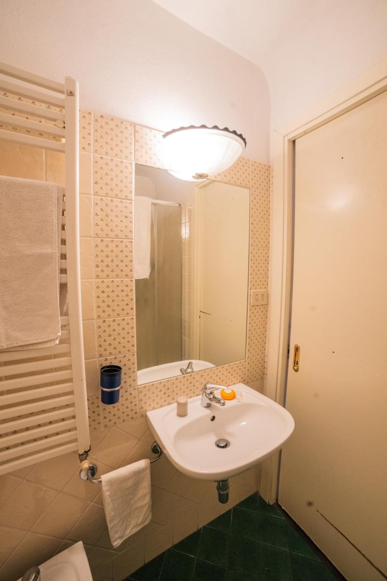 S4 Tower - Dolcevita Holiday Firenze Bagian luar foto